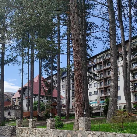 Theos-titova Apartment