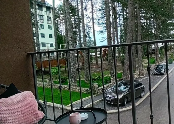 Theos-titova Appartement